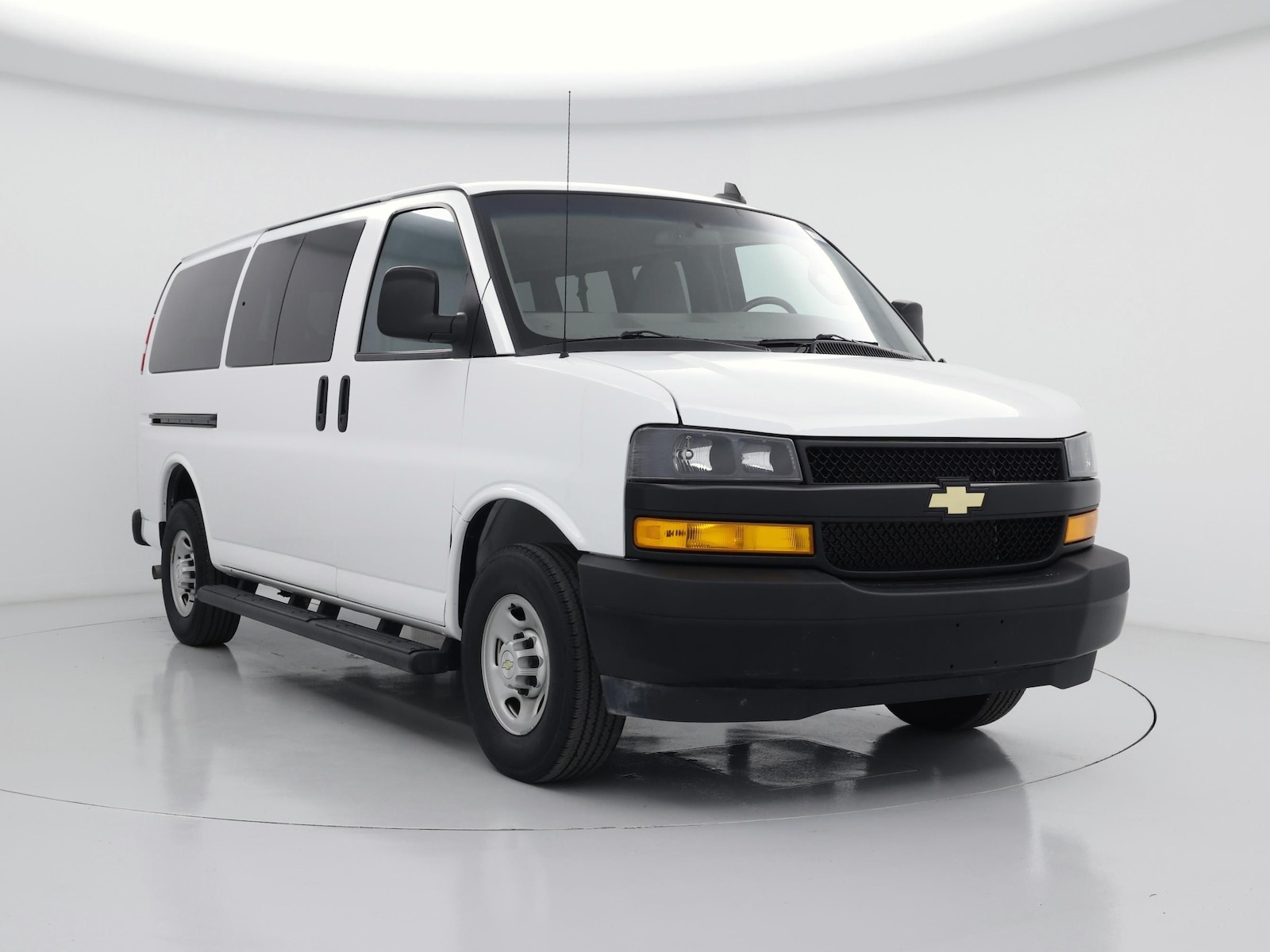 chevrolet express passenger 2023 1GAWGEFP9P1212500 image chevrolet express passenger 2023 1GAWGEFP9P1212500 image